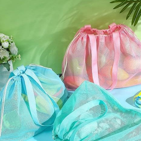 Practical beach bag with comfort drawstring LoungeYard — product view 1