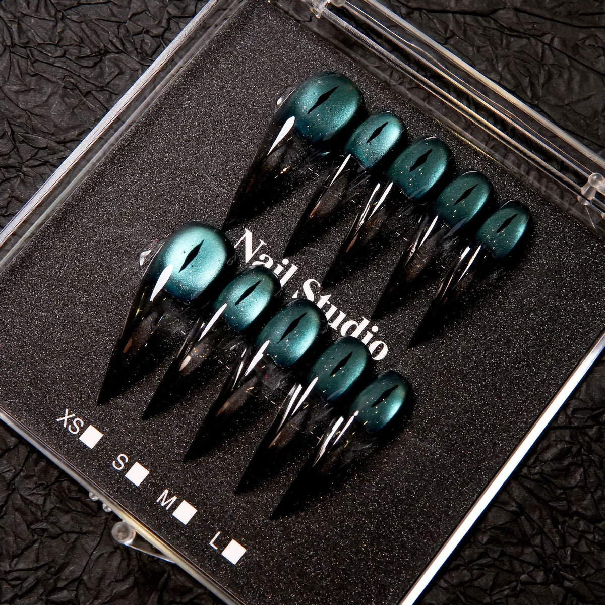 Stiletto Shaped Press-On Nails — product view 2