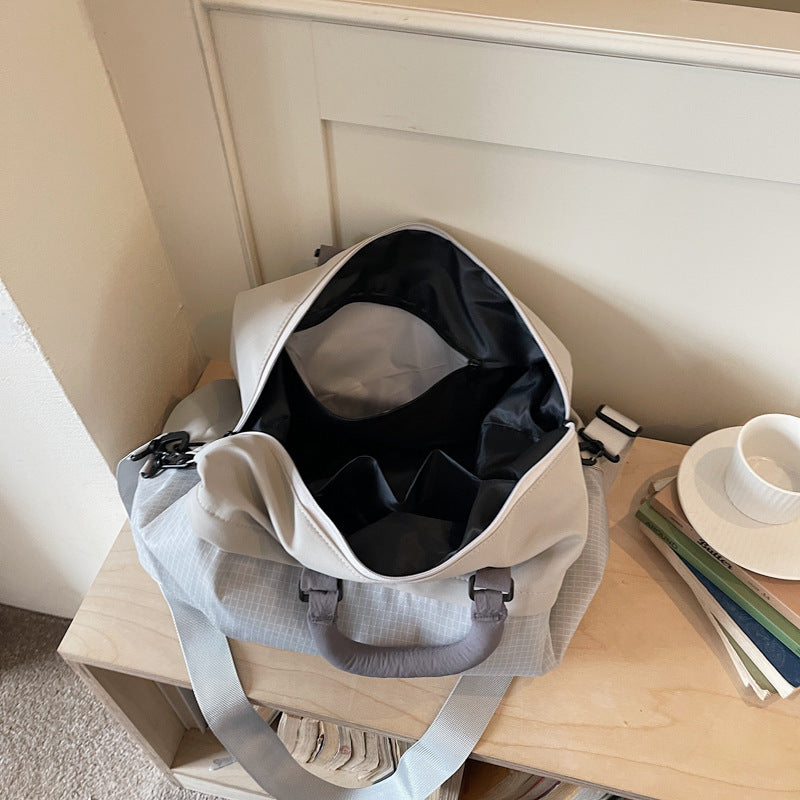 Multi-Functional Stylish Travel Duffle Bag — product view 3
