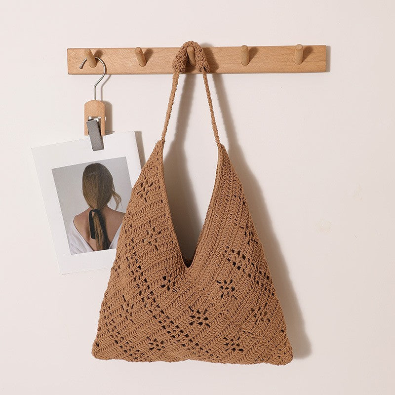 Hand-knotted Tote Bag in V-Design LoungeYard — product view 2