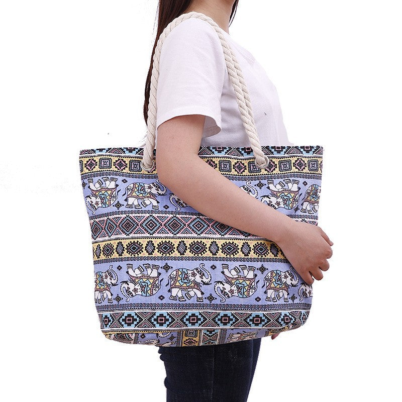 Spacious Beach Bag LoungeYard — product view 1