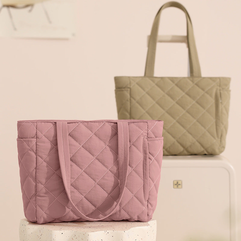 Quilted Handbag LoungeYard — product view 3