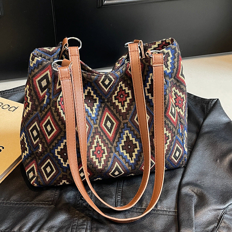 Bohemian Style Woven Handbag — product view 4