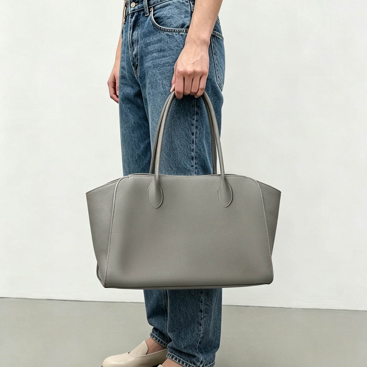 Structured Large Leather Tote Handbag with Double Top Handles — product view 4