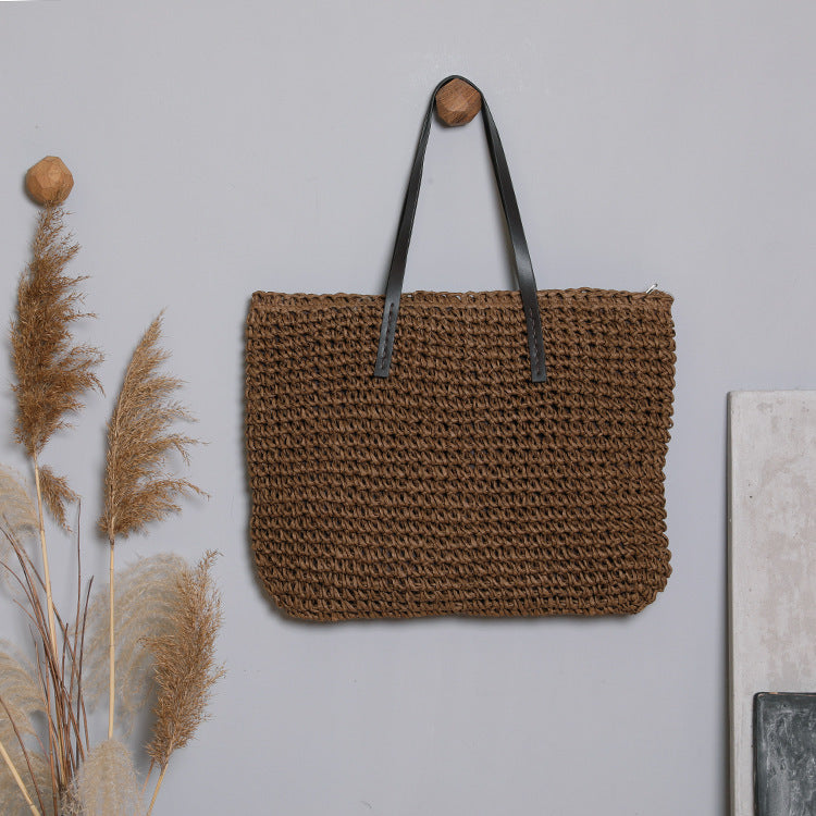 Handcrafted beach bag with strong structure LoungeYard — product view 3