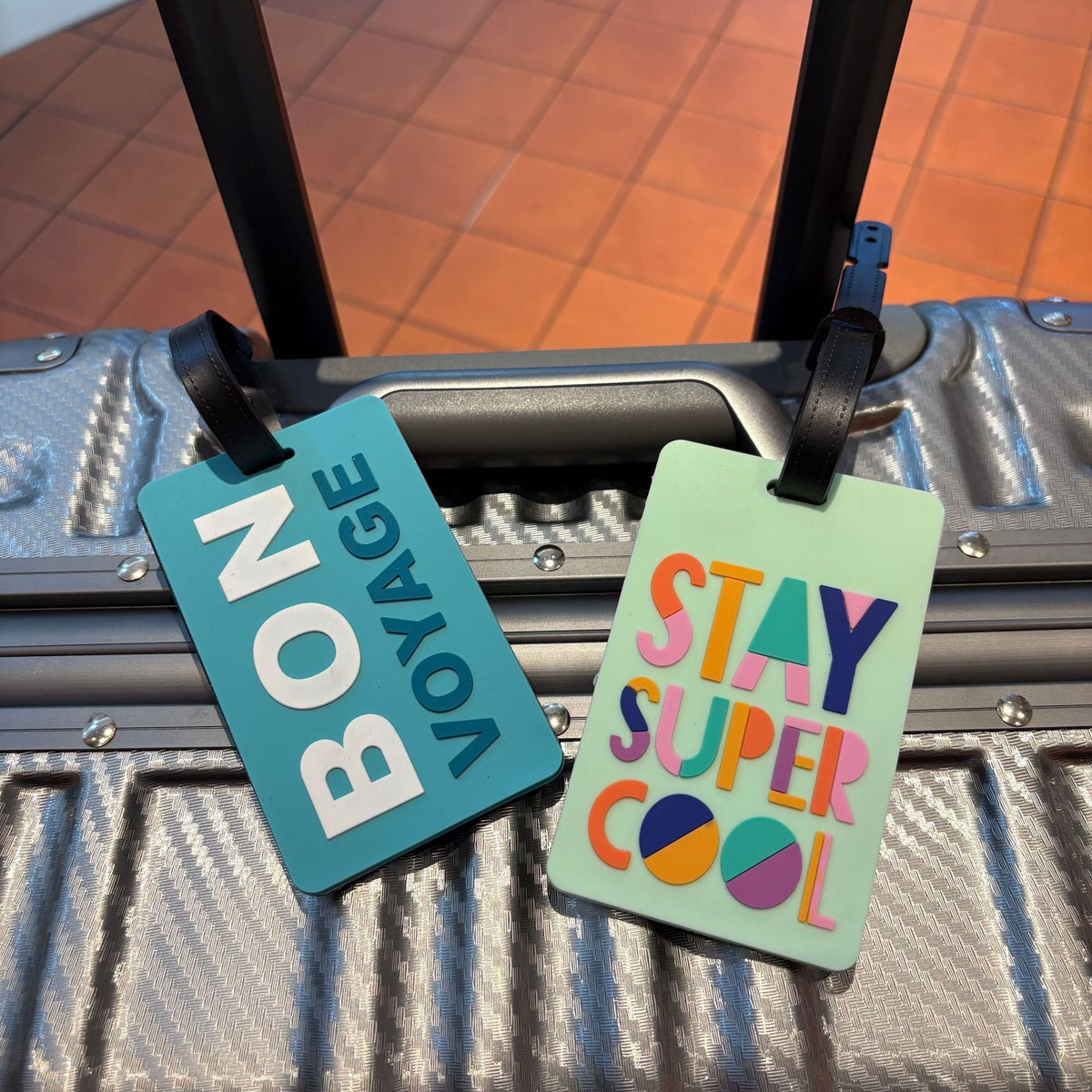 Stylish Silicone Travel Luggage Tag LoungeYard — product view 3