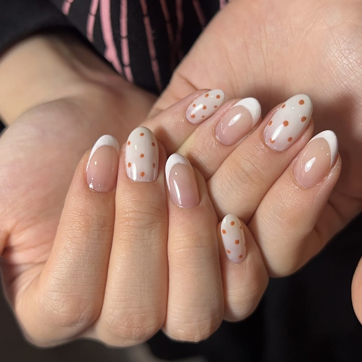 Elegant Polka Dot Press-On Nail Set — product view 1