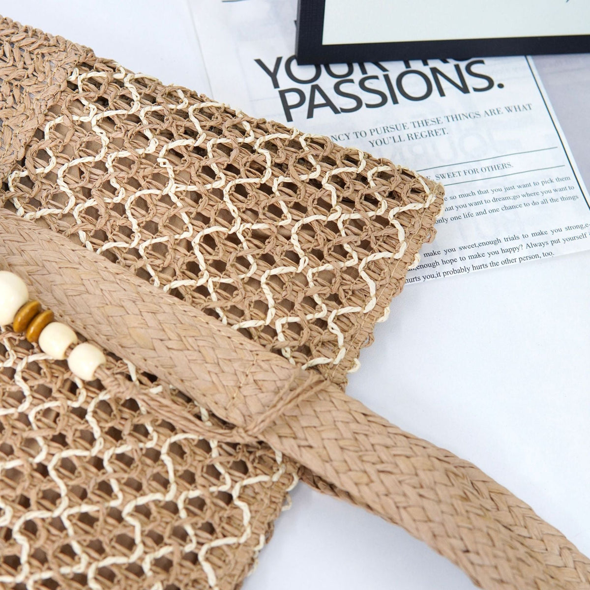 Beach bag with mesh structure and tassel details LoungeYard — product view 2