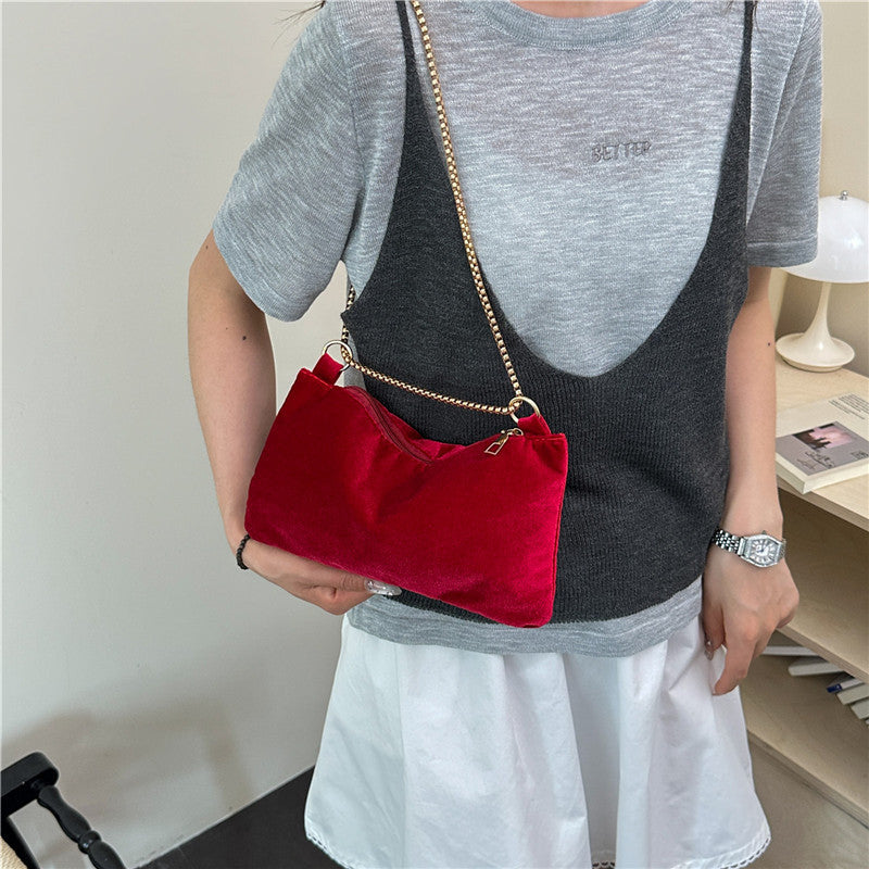 WoElegant Velvet Clutch Bag LoungeYard — product view 3