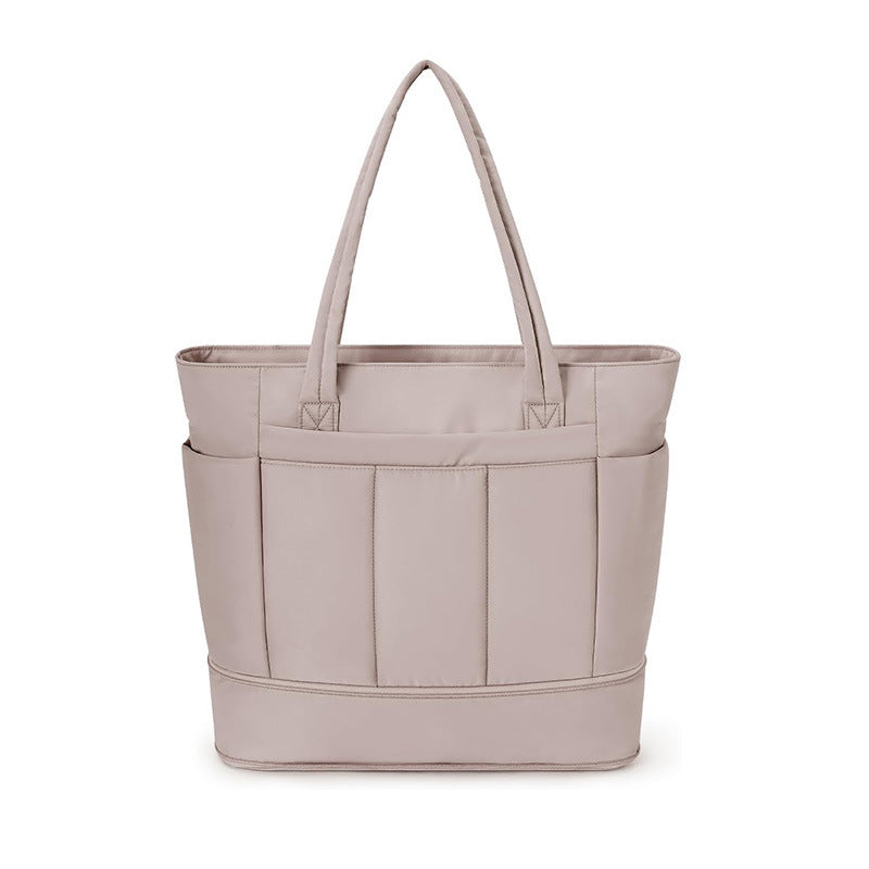 Multifunctional tote bag with practical compartments LoungeYard — product view 1