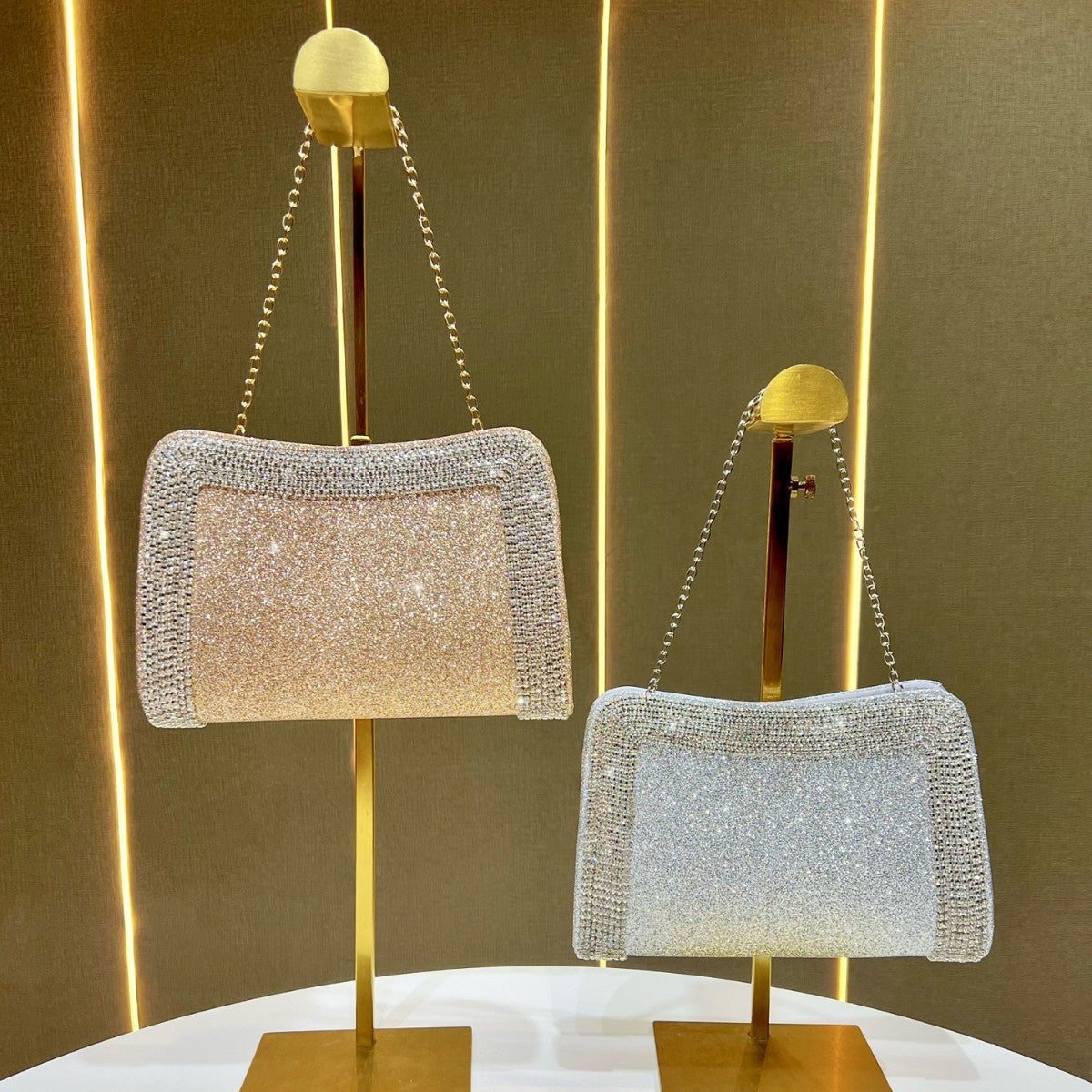 Sparkling Crystal-Trim Clutch — product view 4