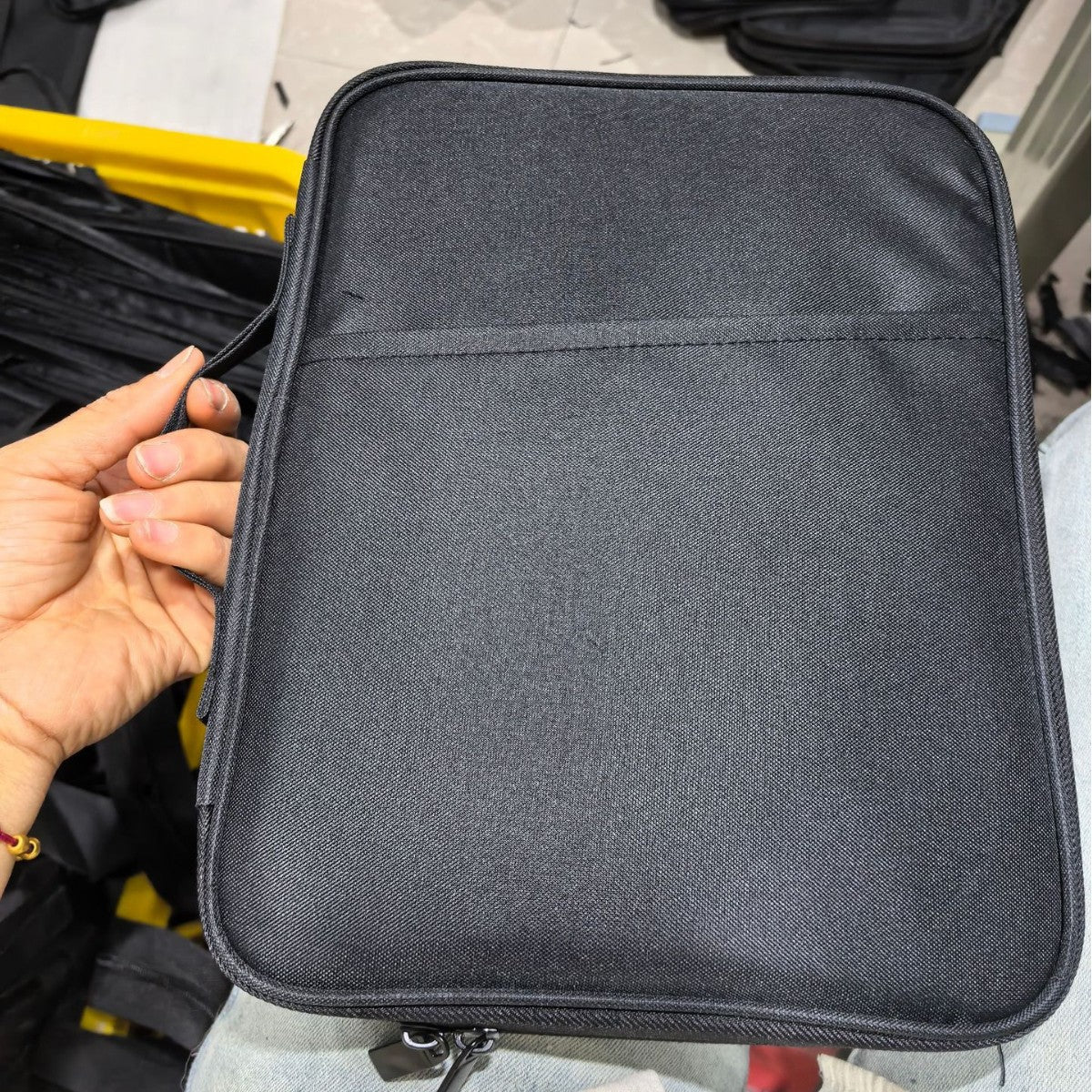 Compact Protective Laptop Sleeve LoungeYard — product view 6
