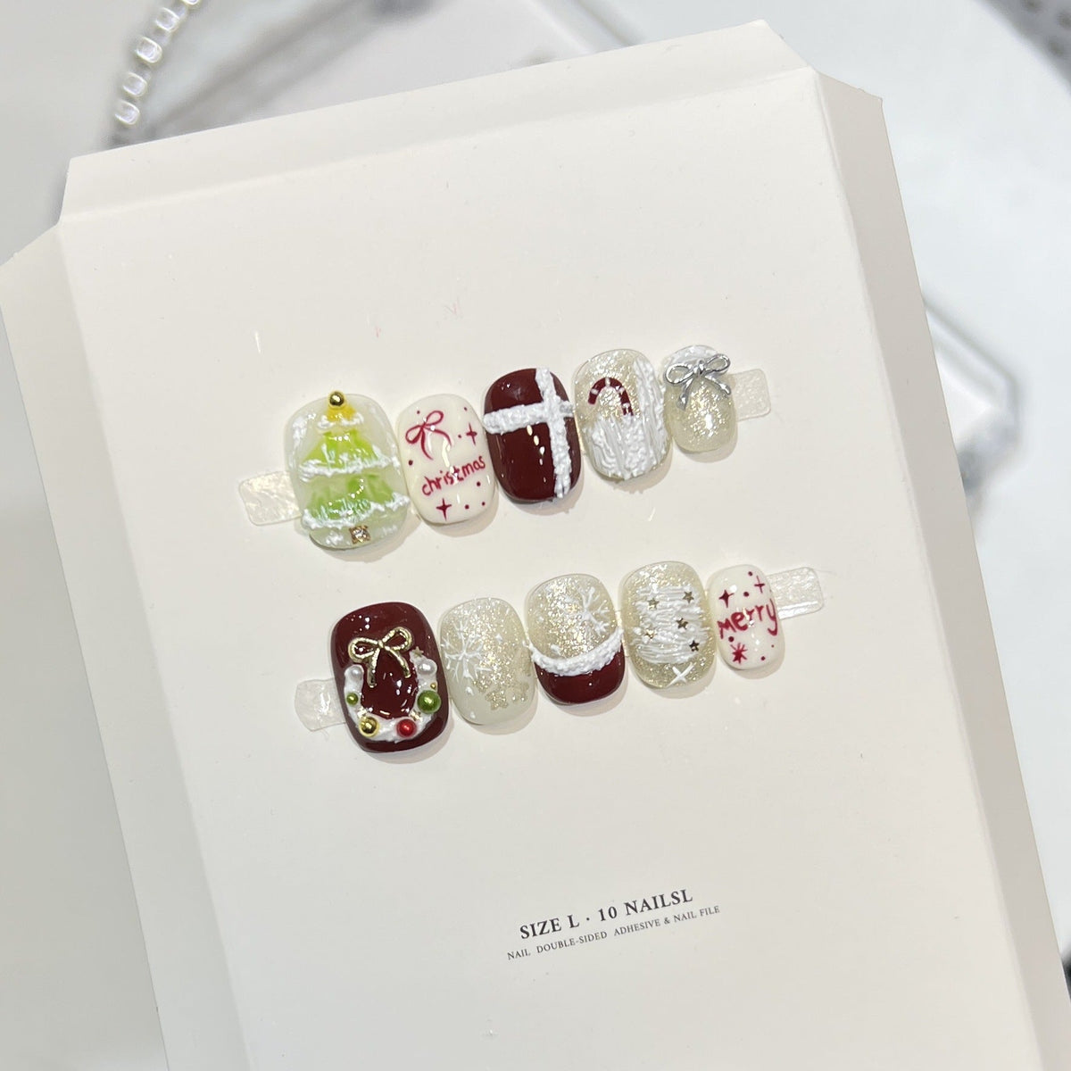 Holiday-Themed Press-On Nail Set — product view 3