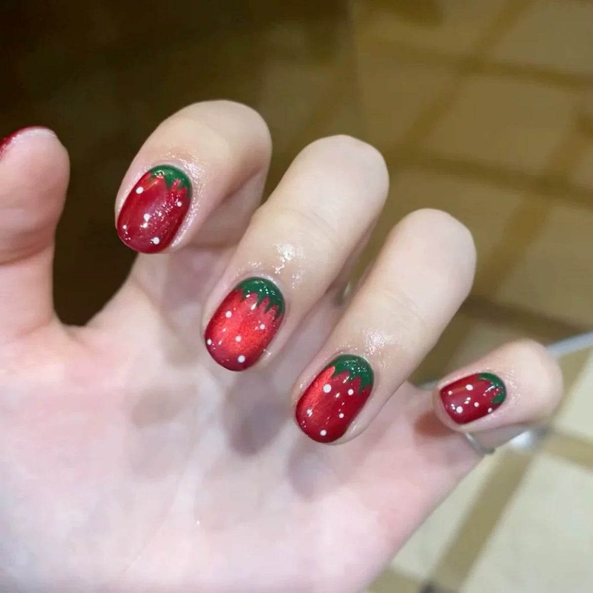 Creative Strawberry-Themed Press-On Nail Art Set — product view 2