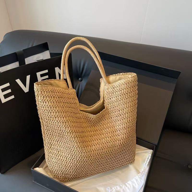 Handwoven tote bag with structured weaving LoungeYard — product view 6