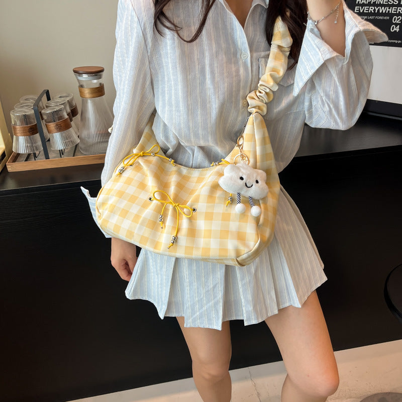 Modern Scrunch Handle Shoulder Bag — product view 5