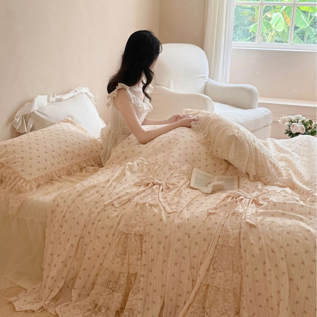 Vintage-inspired bedding set with pleated bedspread and delicate lace trim — product view 2