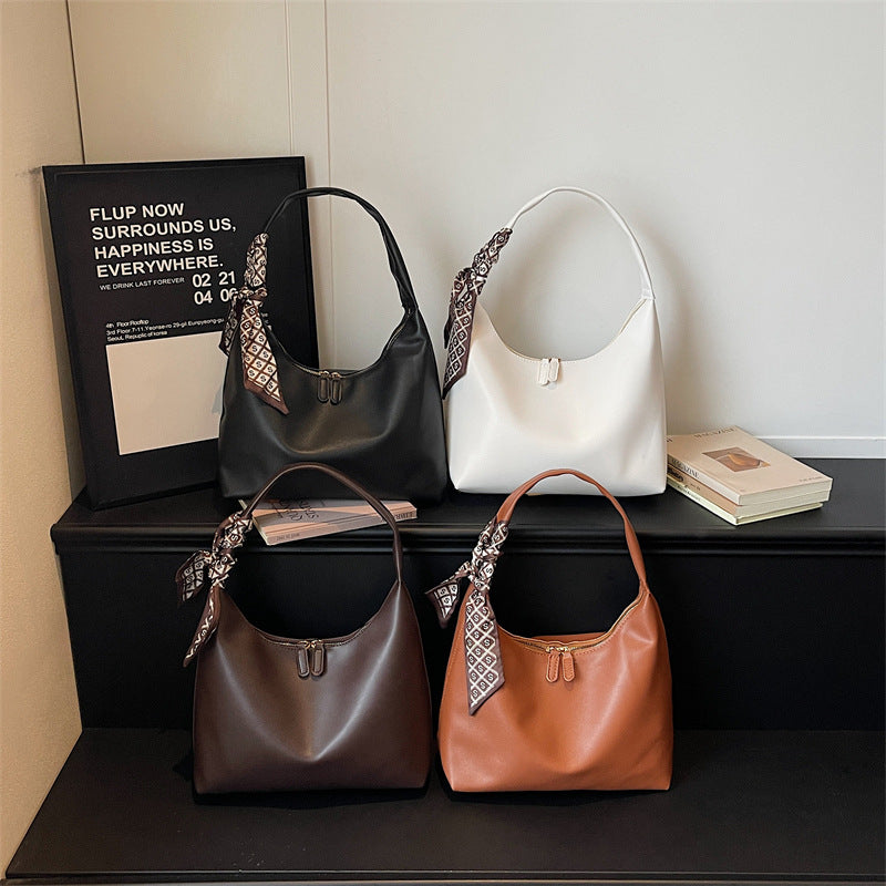 Chic Slouchy Hobo Bag LoungeYard — product view 1
