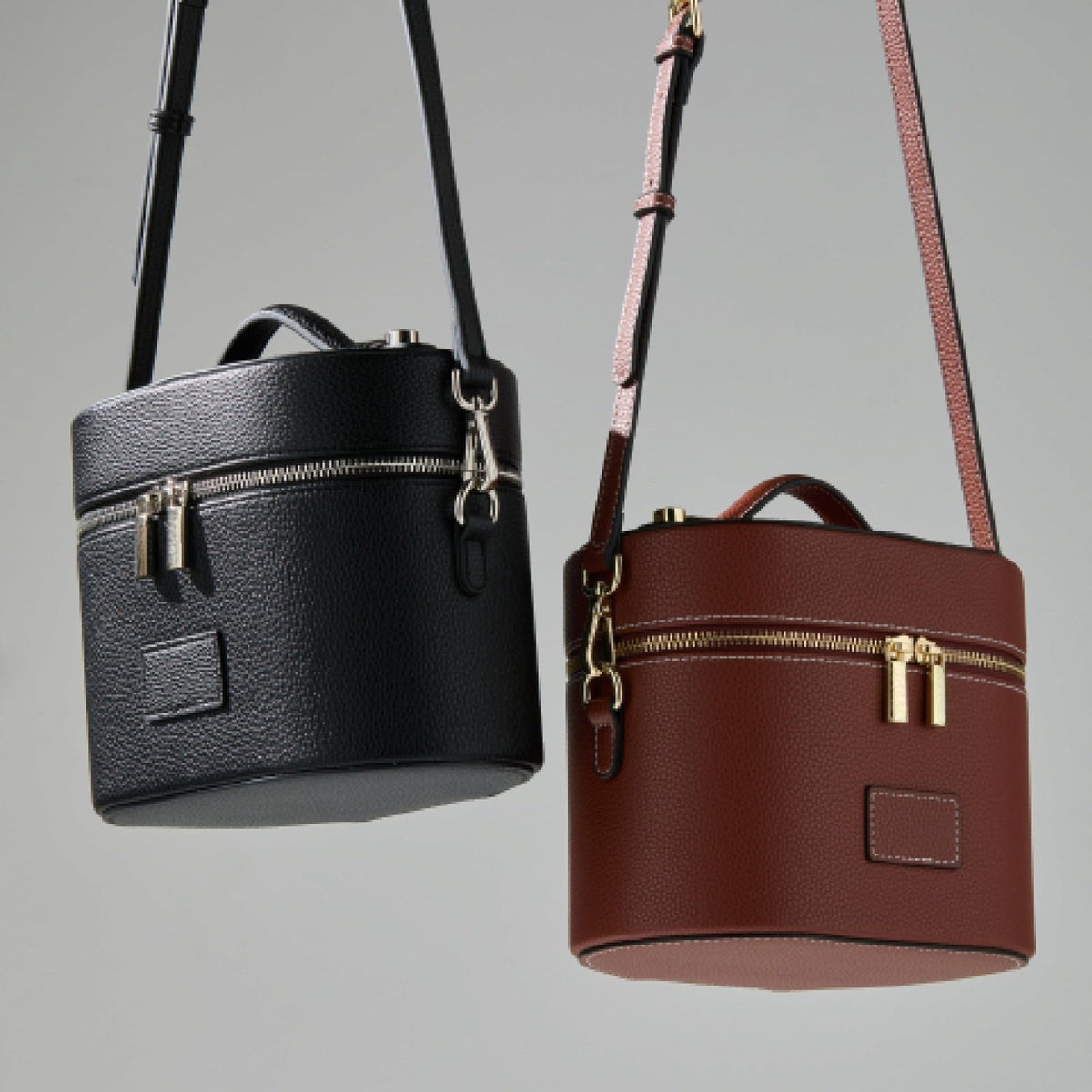 Elegant and Compact Cosmetic Bag LoungeYard — product view 2