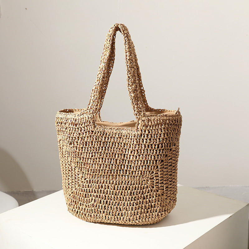 Handmade straw bag with comfortable inner bag LoungeYard — product view 3