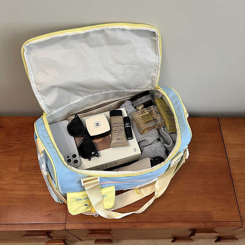 Multifunctional Travel Bag With Numerous Compartments LoungeYard — product view 3