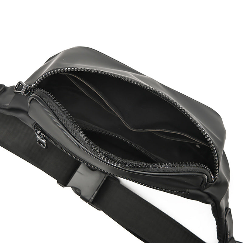 Waist bag made of water-repellent material with ergonomic design LoungeYard — product view 3