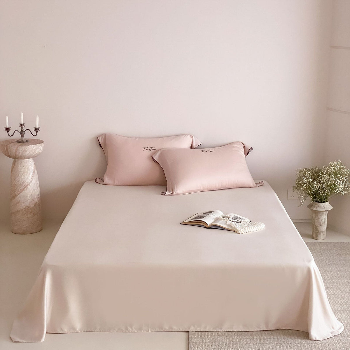Luxurious cotton satin bedding set with embroidery and contrast piping — product view 6