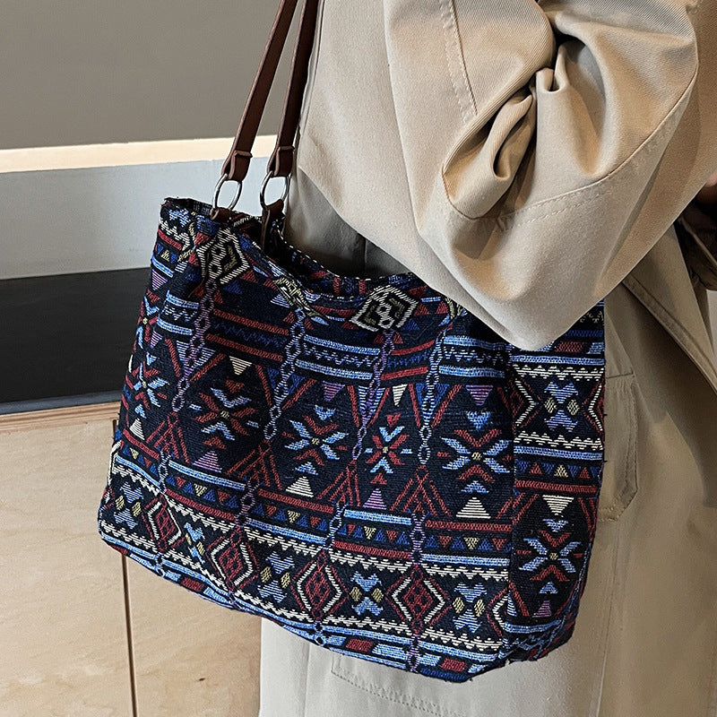Bohemian Style Woven Handbag — product view 3