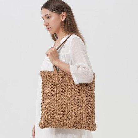 Handwoven beach bag with braided pattern LoungeYard — product view 3