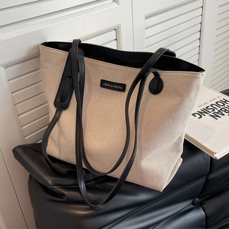 Stylish Everyday Shoulder Bag LoungeYard — product view 2