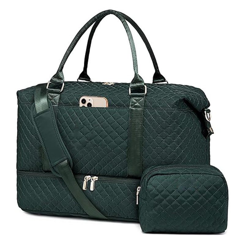 Versatile Quilted Weekend Bag LoungeYard — product view 7