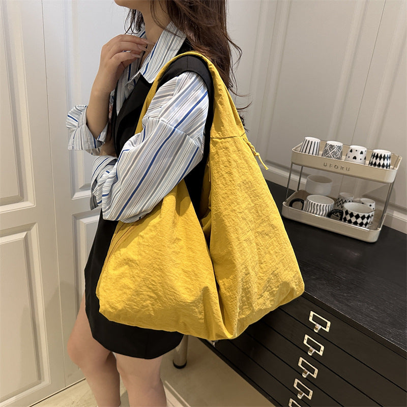 Spacious Utility Tote Bag LoungeYard — product view 3