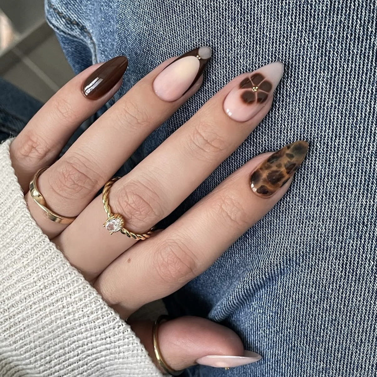Artistic Press-On Nail Set with Floral and Animal Accents — product view 1