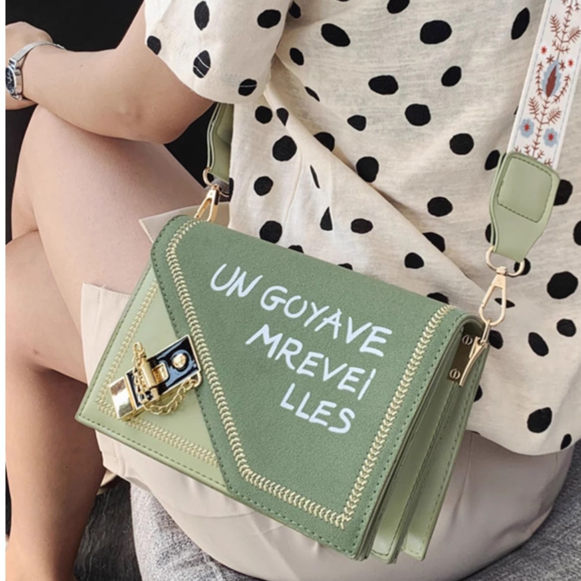 Fashionable Crossbody Bag LoungeYard — product view 2
