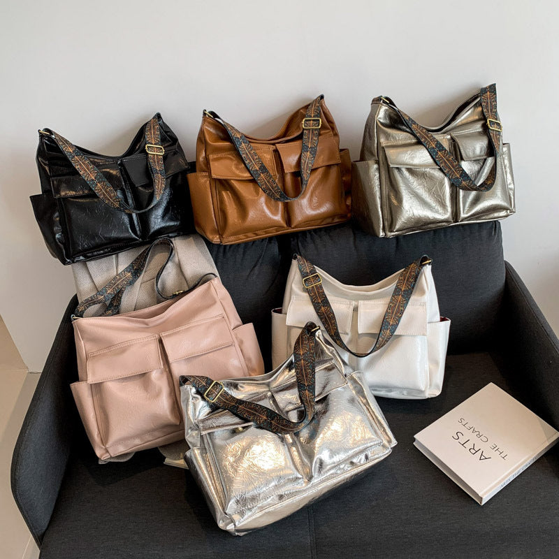 Multifunctional Shoulder Bag With Innovative Compartment System LoungeYard — product view 1