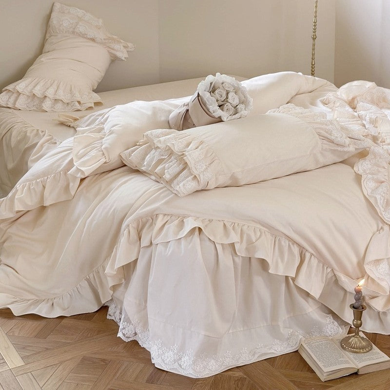 Vintage-inspired bedding set with ruffle trim and lace detailing — product view 3