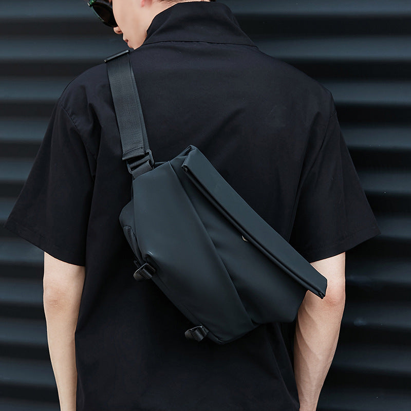 Ergonomic Sling Pack LoungeYard — product view 2