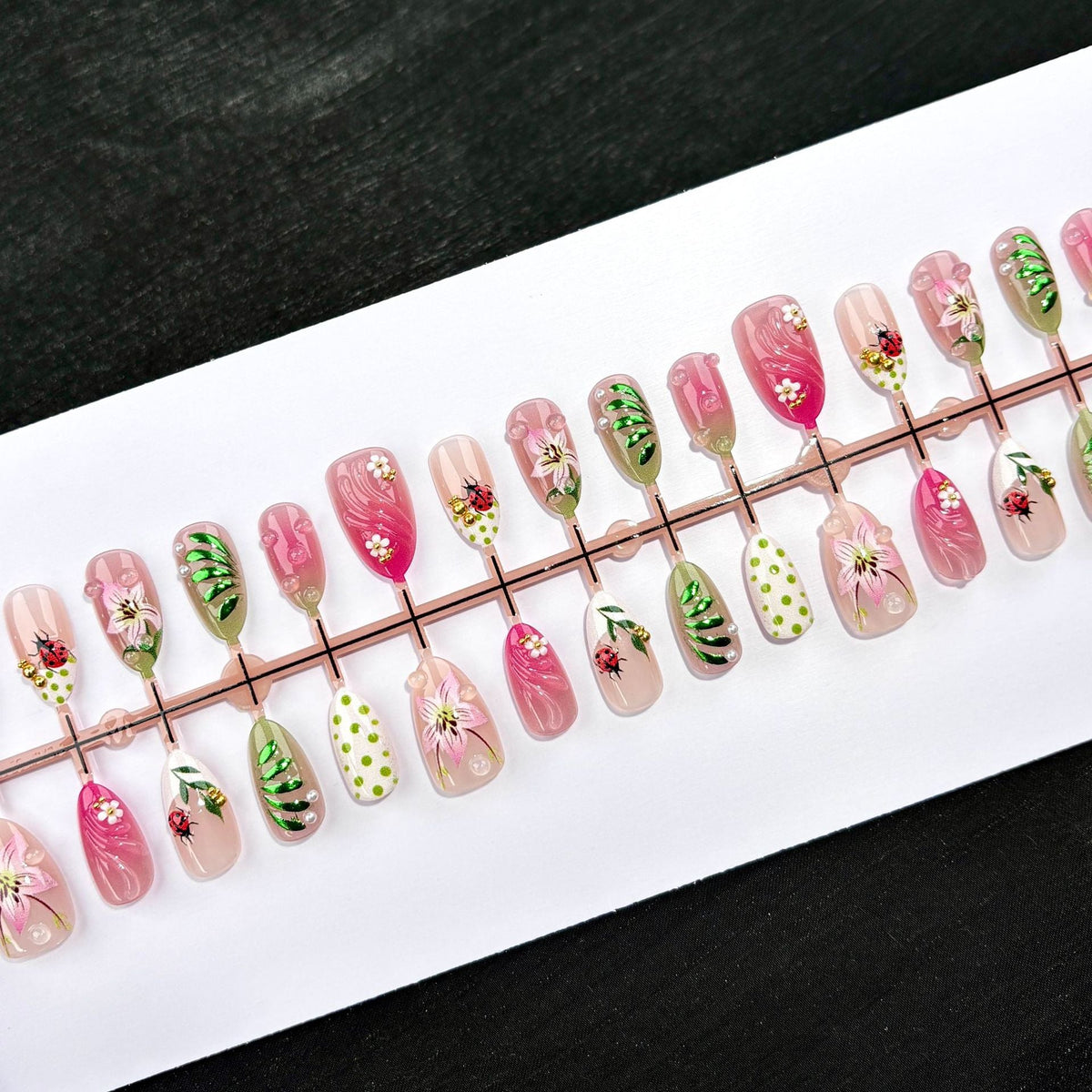 Artistic Floral-Decorated Press-On Nail Set — product view 2