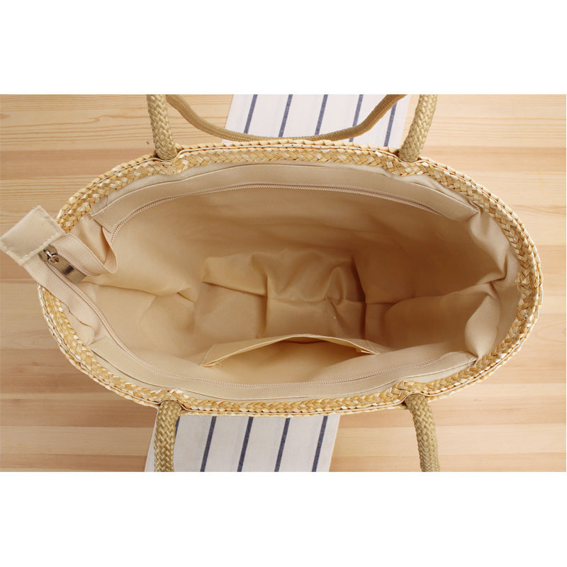 Shoulder bag made of braided natural material with long shoulder straps LoungeYard — product view 4