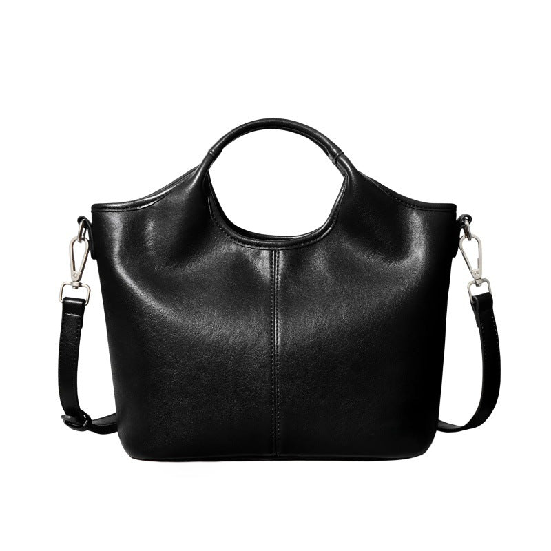 Handcrafted leather bag LoungeYard — product view 2