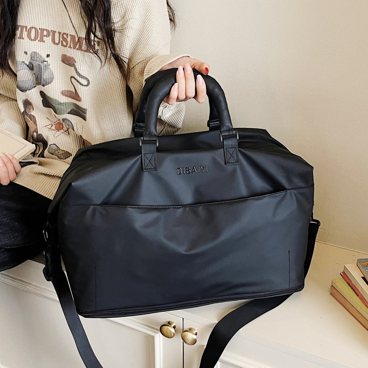 Versatile Travel Duffel LoungeYard — product view 7