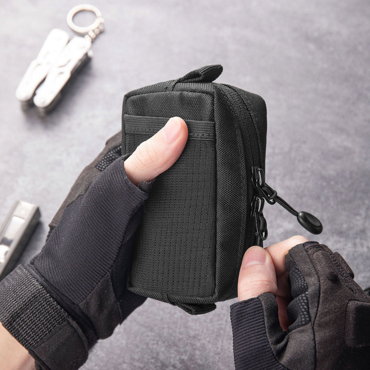 Practical and Compact Storage Bag LoungeYard — product view 1