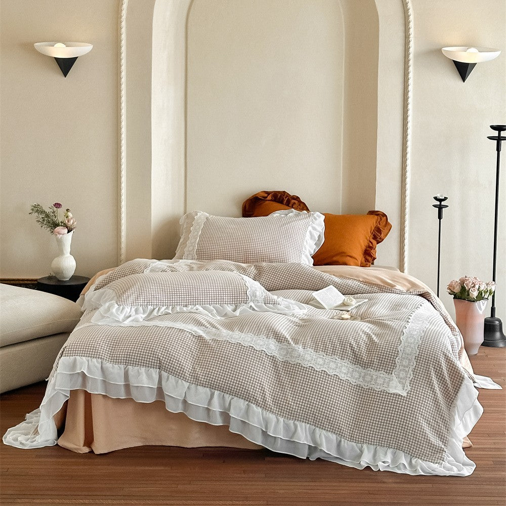 Bedding set with Vichy check, lace trim, and double-layer ruffle — product view 6