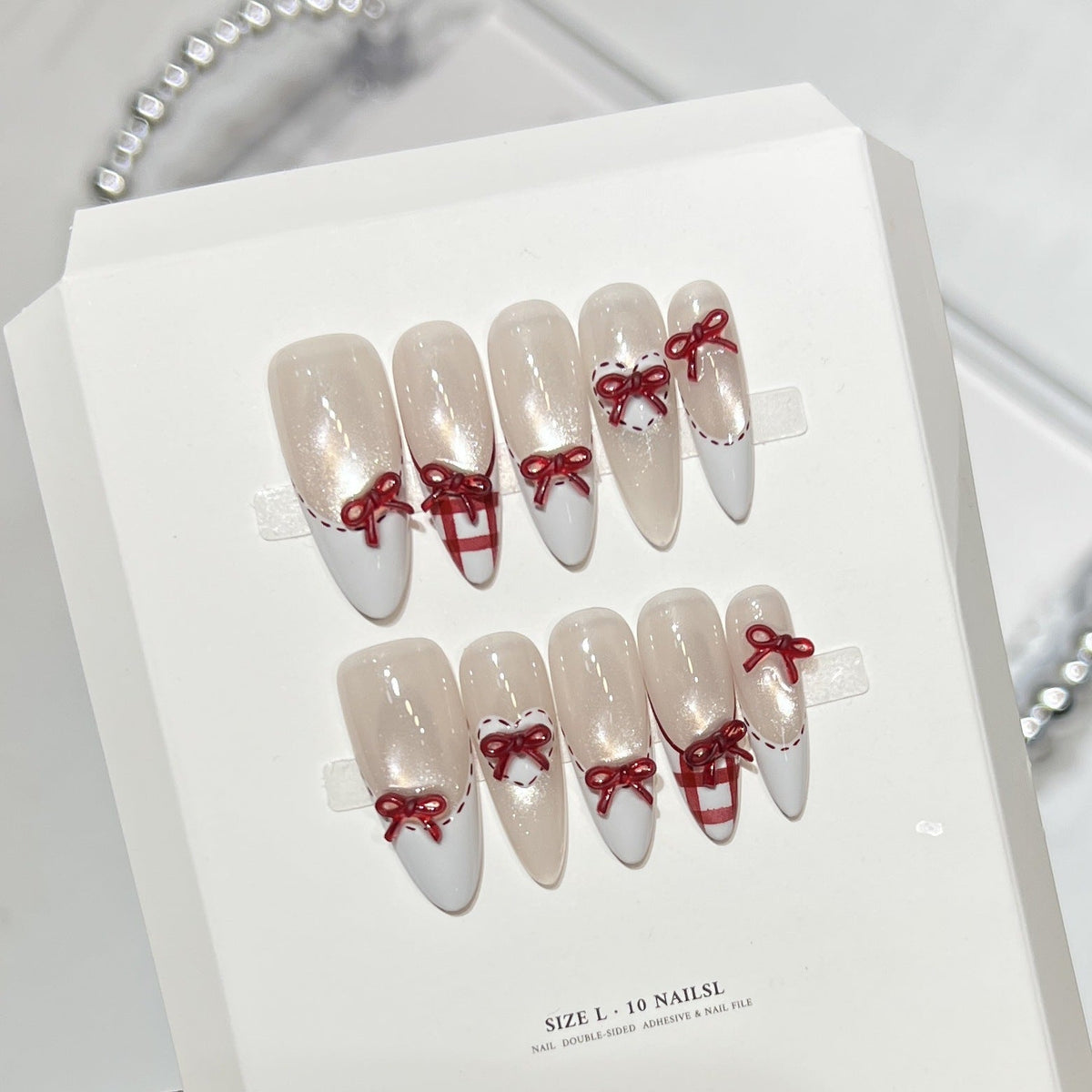 Holiday Themed Decorative Press-On Nail Set — product view 3