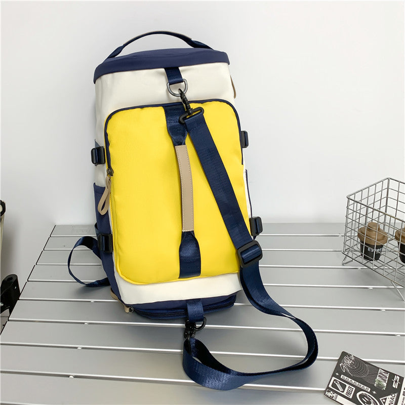 Multifunctional sports and travel bag with outdoor features LoungeYard — product view 4