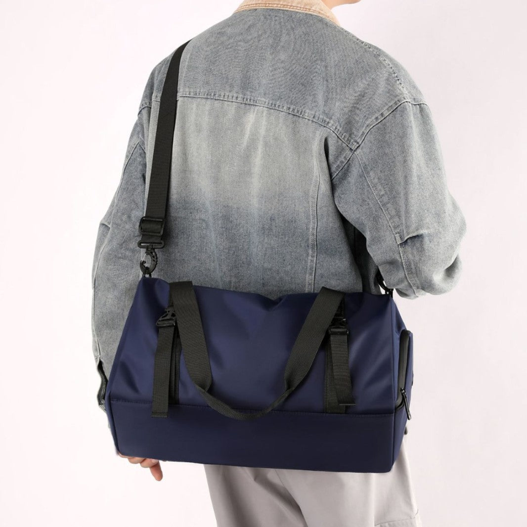 Multifunctional Sports Duffle Bag LoungeYard — product view 3