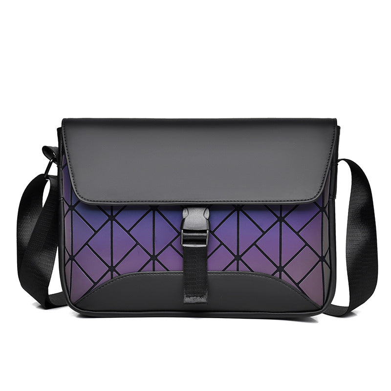 Urban Minimalist Messenger Bag LoungeYard — product view 3