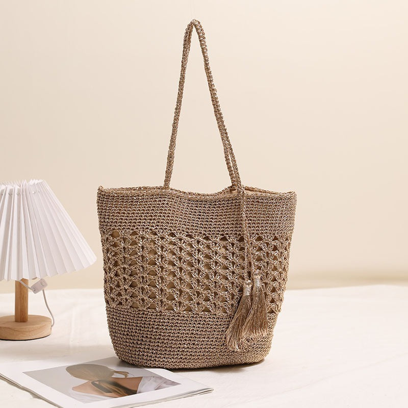 Crocheted tote bag with elegant tassels LoungeYard — product view 2