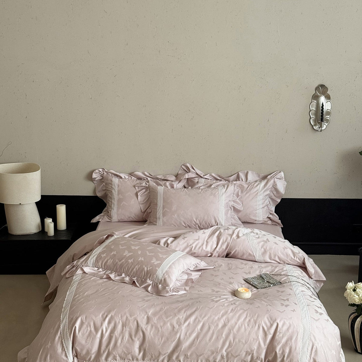 Jacquard bedding set with ruffles and fine decorative seam — product view 6