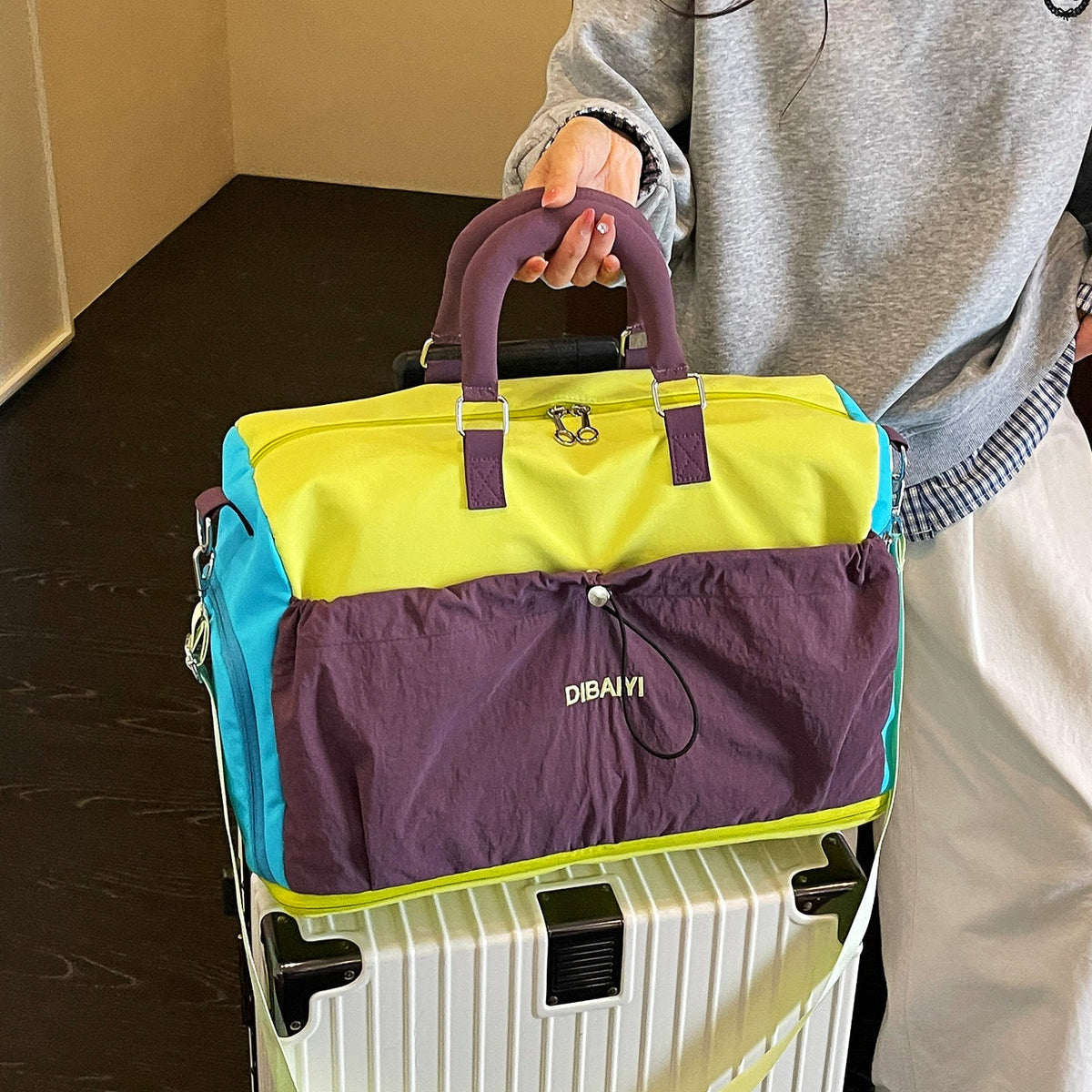 Versatile Multi-Functional Weekend Duffle LoungeYard — product view 2